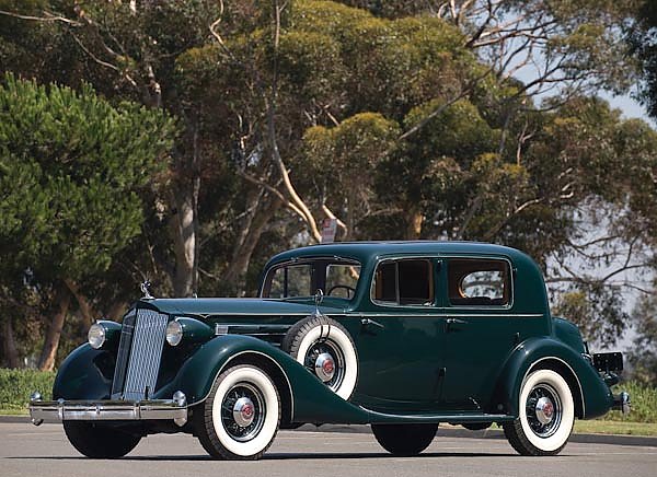 Packard Twelve Club Sedan '1936