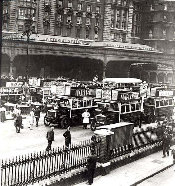 Victoria Station, 1920s