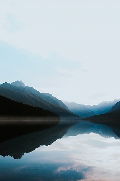 Озеро в голубых горах