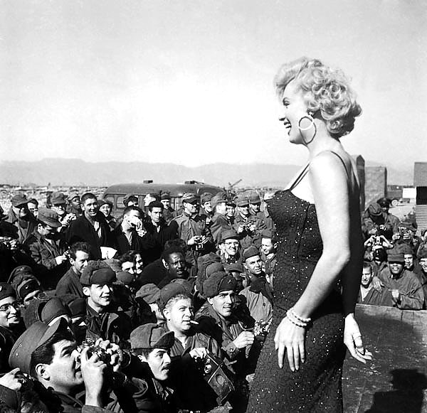 Monroe, Marilyn 114