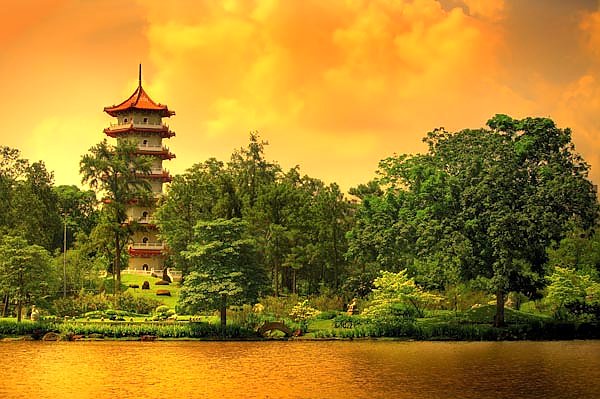 Сингапур. Пагода в китайском саду