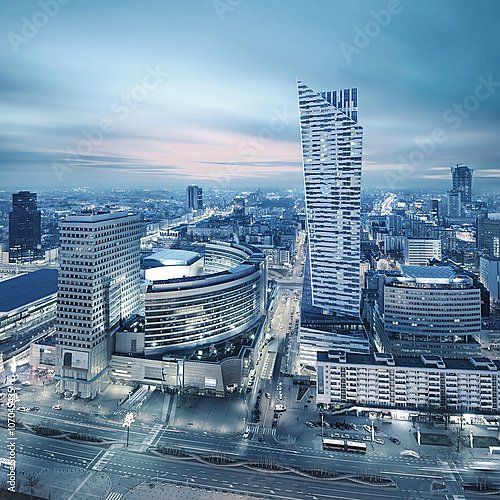 Вид современной Варшавы ночью