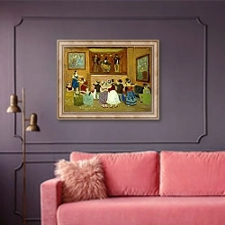 «Cabaret,» в интерьере гостиной с розовым диваном
