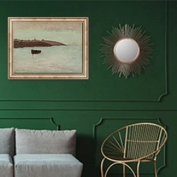«Fishing Boat» в интерьере классической гостиной с зеленой стеной над диваном