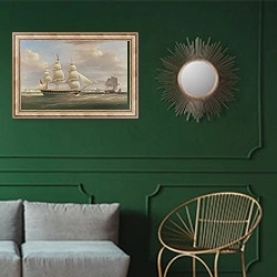 «Корабли Ост-Индской кампании» в интерьере классической гостиной с зеленой стеной над диваном