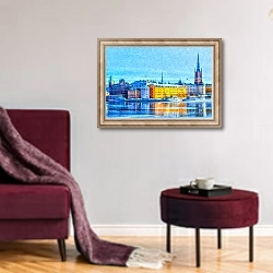 «Стокгольмская старинная панорама города» в интерьере гостиной в бордовых тонах