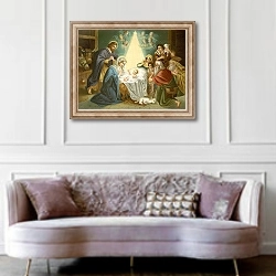 «The Nativity 1» в интерьере гостиной в классическом стиле над диваном