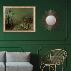 «Деревья» в интерьере классической гостиной с зеленой стеной над диваном