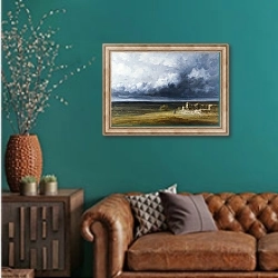 «Штормовой пейзаж с руинами на равнине» в интерьере гостиной с зеленой стеной над диваном