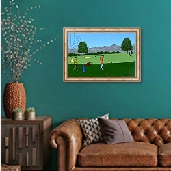 «Sunday Drive, 2011, 1» в интерьере гостиной с зеленой стеной над диваном