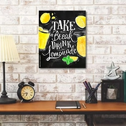 «Постер с лимонадом» в интерьере кабинета в стиле лофт над столом