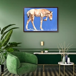 «Przewalski Foal, 2012,» в интерьере гостиной в зеленых тонах