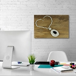 «Белое ожерелье» в интерьере светлого офиса с кирпичными стенами