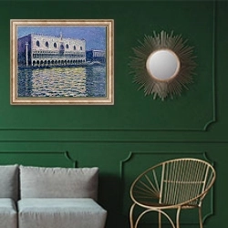 «Дворец Дукалле» в интерьере классической гостиной с зеленой стеной над диваном