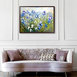 «Blue sea of irises» в интерьере гостиной в классическом стиле над диваном