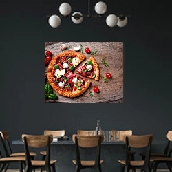 «Пицца 5» в интерьере столовой с черными стенами