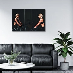 «Спортсменка у зеркала» в интерьере офиса в зоне отдыха над диваном