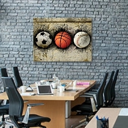 «Три мяча» в интерьере современного офиса с черной кирпичной стеной