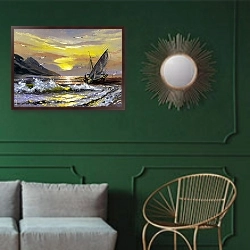 «Парусная лодка на закате» в интерьере классической гостиной с зеленой стеной над диваном