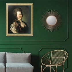 «Портрет Марии Алексеевны Львовой. 1781» в интерьере классической гостиной с зеленой стеной над диваном