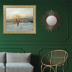«Морозное утро. 1894» в интерьере классической гостиной с зеленой стеной над диваном