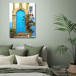 «Голубая дверь в Марокко» в интерьере современной спальни в зеленых тонах