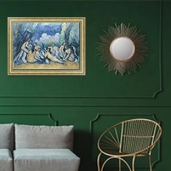 «Купальщицы 3» в интерьере классической гостиной с зеленой стеной над диваном