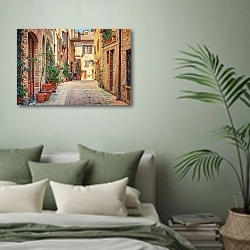 «Италия, Тоскана. Старая улица с цветами» в интерьере современной спальни в зеленых тонах