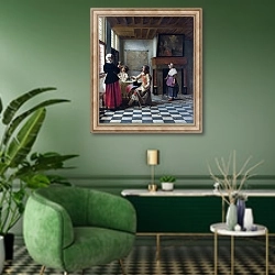 «Женщина, пьющая с двумя мужчинами» в интерьере гостиной в зеленых тонах