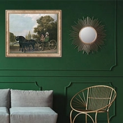 «Джентельмен, везущий леди в экипаже» в интерьере классической гостиной с зеленой стеной над диваном