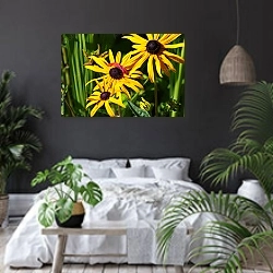 «Яркие летние цветы рудбекии» в интерьере современной спальни с черными стенами
