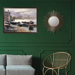«A Cluster of Lighters, River Thames, 1993» в интерьере классической гостиной с зеленой стеной над диваном