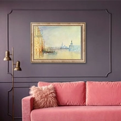 «Venice, The Mouth of the Grand Canal, c.1840» в интерьере гостиной с розовым диваном
