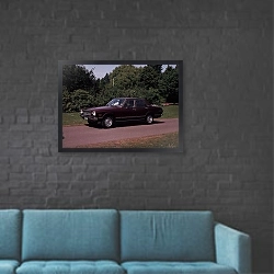 «Toyota Cressida '1976–79» в интерьере в стиле лофт с черной кирпичной стеной