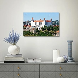«Словакия, Братислава. Братиславский замок» в интерьере современной гостиной с голубыми деталями