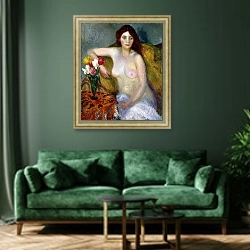 «nude with Tulips,» в интерьере зеленой гостиной над диваном
