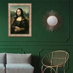 «Mona Lisa, c.1503-6 3» в интерьере классической гостиной с зеленой стеной над диваном