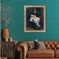 «Молодая женщина, ухаживающая за ребенком» в интерьере гостиной с зеленой стеной над диваном