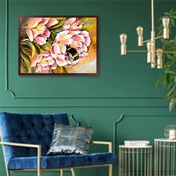 «Шмель на цветке» в интерьере в классическом стиле с зеленой стеной