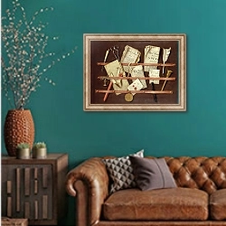 «Trompe L'Oeil Composition» в интерьере гостиной с зеленой стеной над диваном
