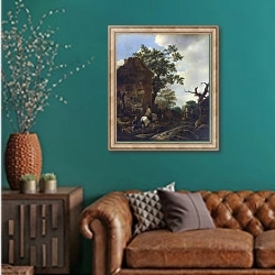 «Окраина деревини с наездником» в интерьере гостиной с зеленой стеной над диваном