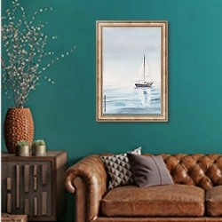 «Белый парус в спокойном море» в интерьере гостиной с зеленой стеной над диваном