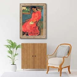 «Женщина в красном 2» в интерьере в классическом стиле над комодом