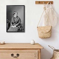 «Mrs. Rutherford B. Hayes, 1870-80» в интерьере в стиле ретро над комодом