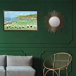 «Bowling on Newlyn Green» в интерьере классической гостиной с зеленой стеной над диваном