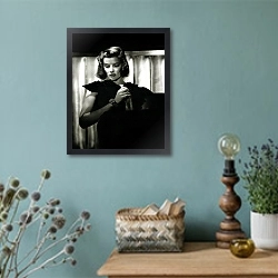 «Hepburn, Katharine 14» в интерьере в стиле ретро с бирюзовыми стенами