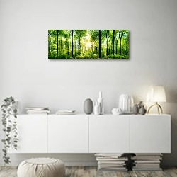 «Летняя лесная панорама с солнцем» в интерьере стильной минималистичной гостиной в белом цвете