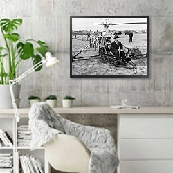«История в черно-белых фото 227» в интерьере кабинета в скандинавском стиле с бетонной стеной