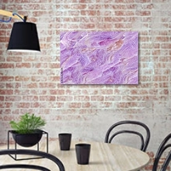 «Розовый камень чароит» в интерьере кухни в стиле лофт с кирпичной стеной