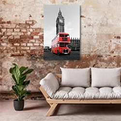 «Англия, Лондон. Красный ретро автобус» в интерьере гостиной в стиле лофт над диваном